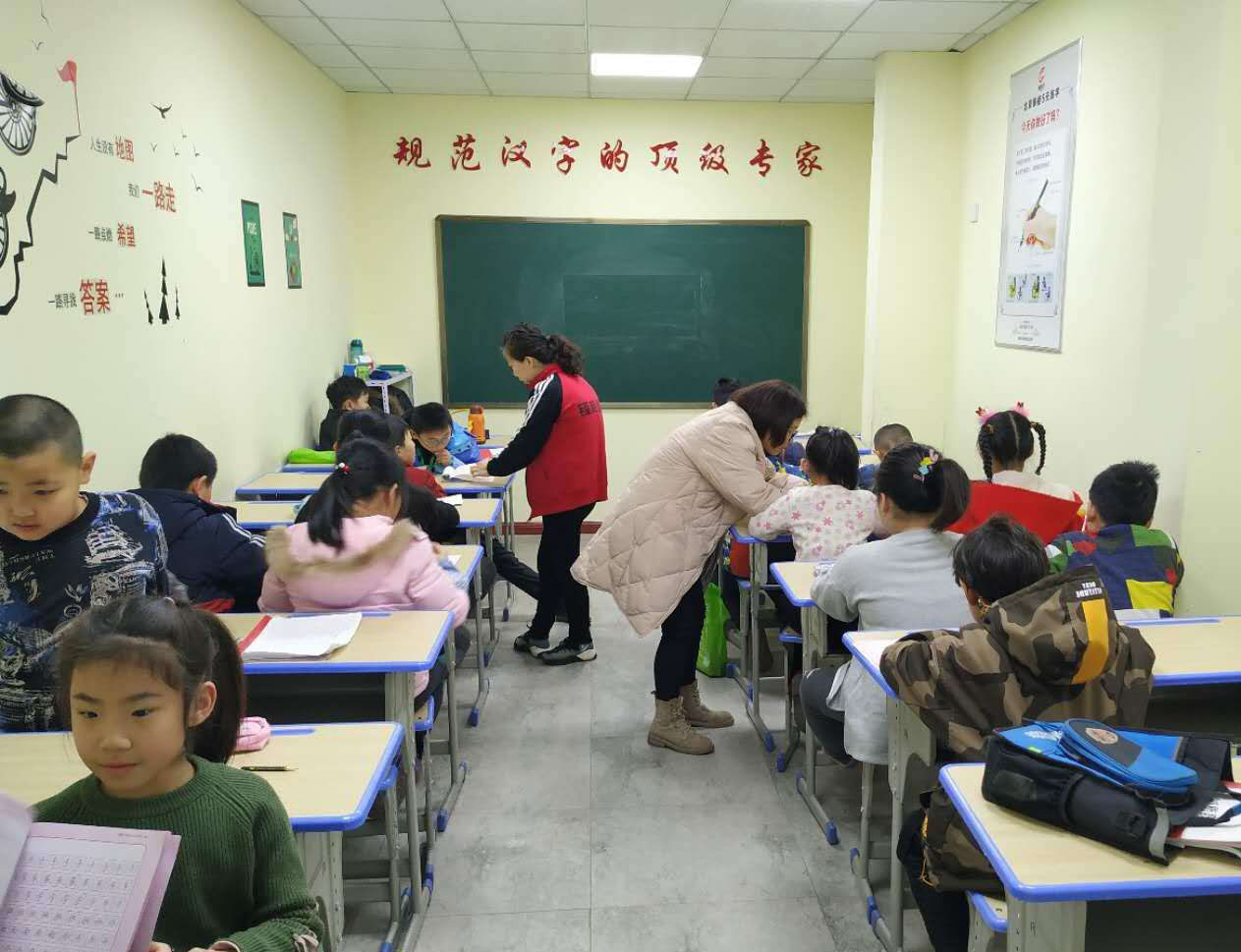 锋格练字寒假培训班课堂一角