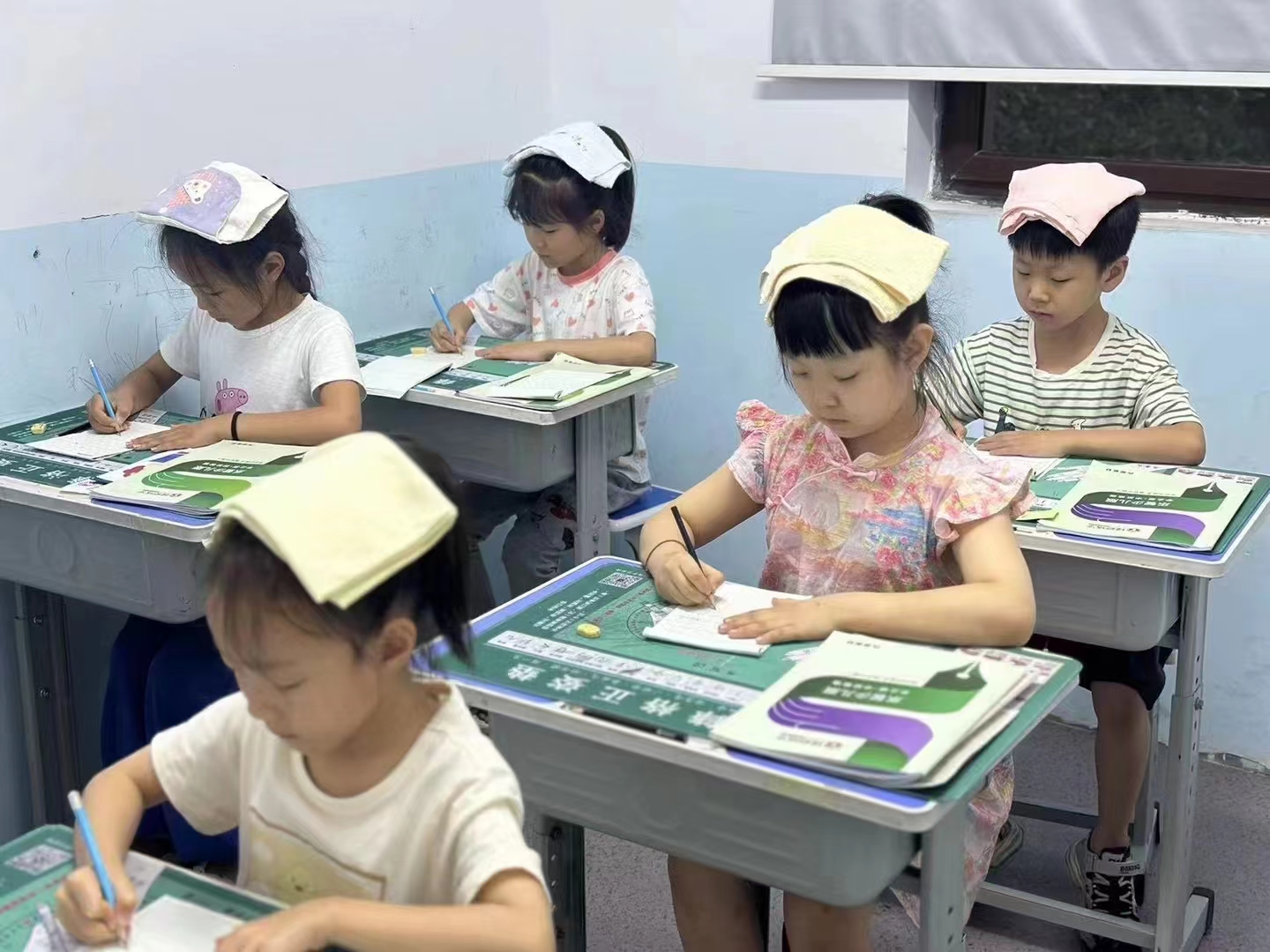 书法加盟多少钱？|锋格练字郑州新郑龙湖书法加盟校区